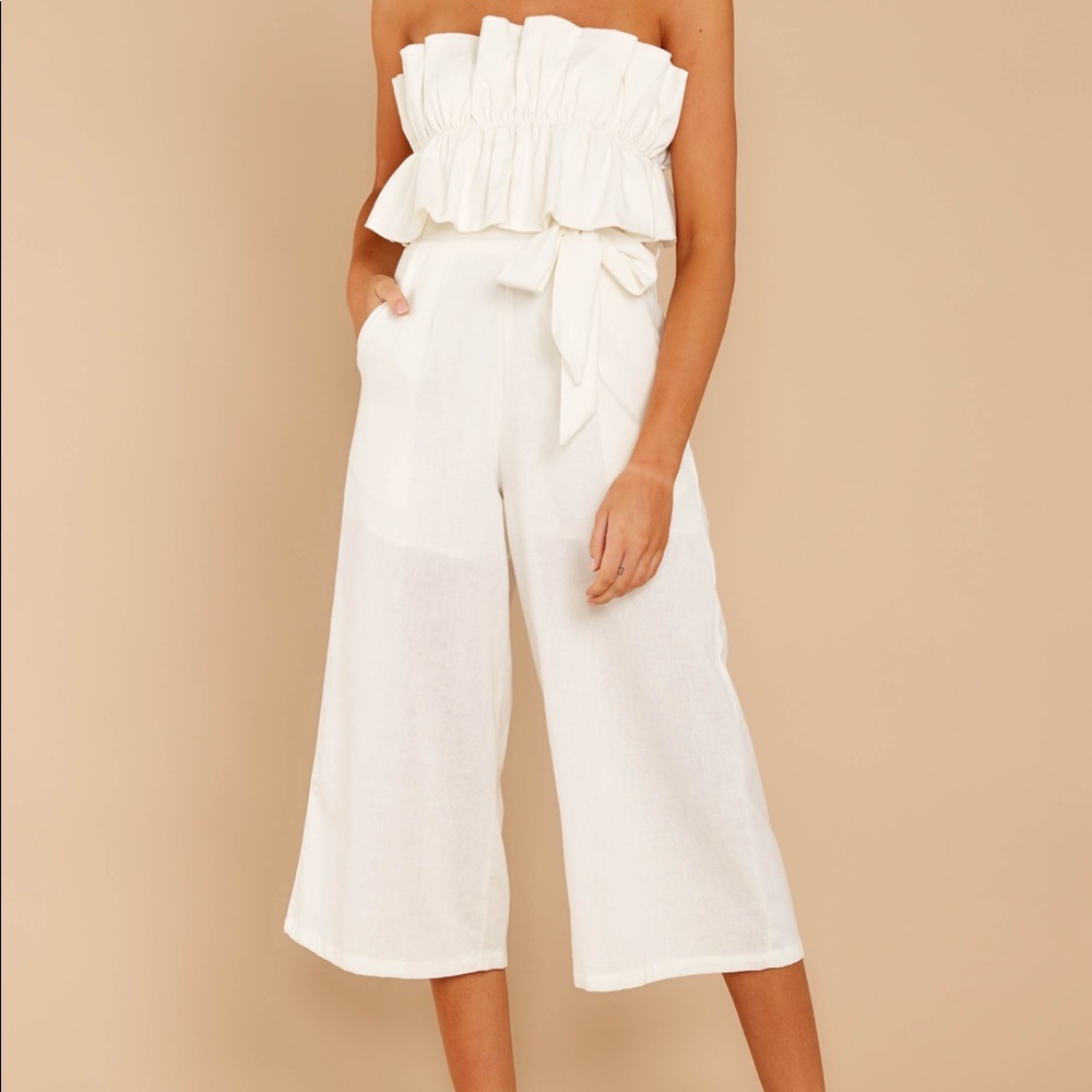 (BOGO 1/2 Off) NWT Saints & Secrets strapless White Jumpsuit